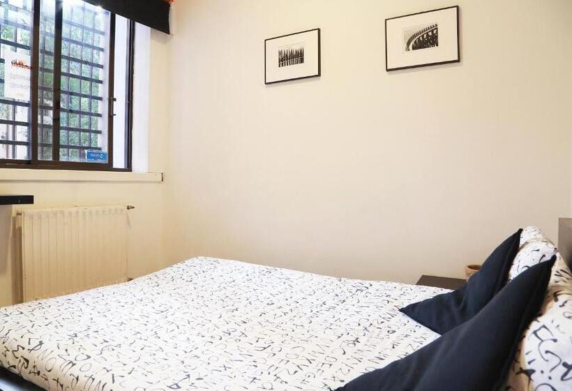 חדר סטנדרט, Hostels Meetingpoint