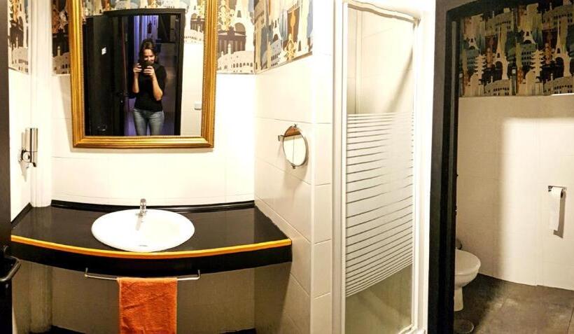 חדר סטנדרט, Hostels Meetingpoint