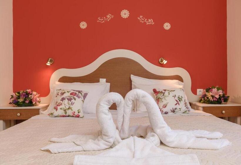 Triple Room Sea View, Antigoni