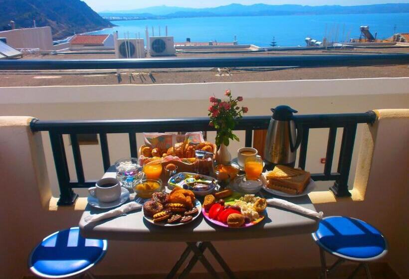 Triple Room Sea View, Antigoni