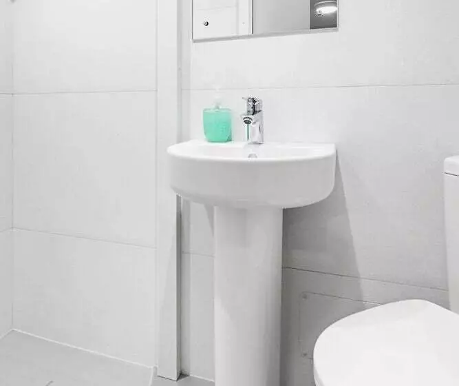 اتاق استاندارد, Astor Kensington Hostel