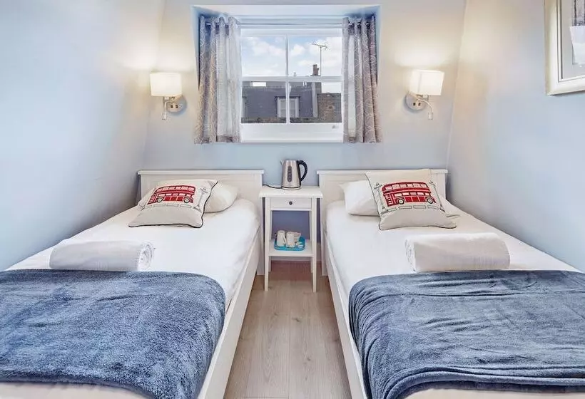 اتاق استاندارد, Astor Kensington Hostel
