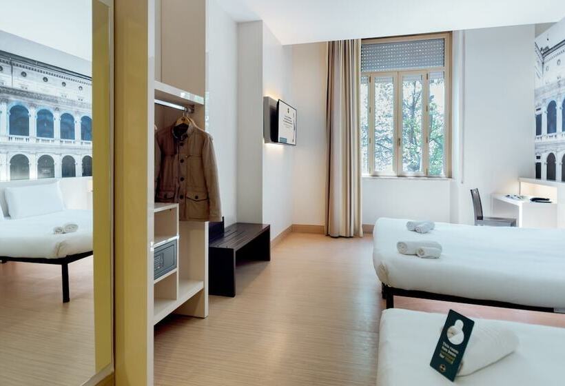 غرفة قياسية ثلاثية, B&b Hotel Roma Trastevere