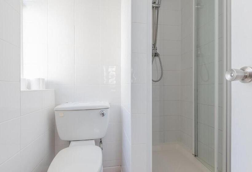 חדר סטנדרט, Brooklands