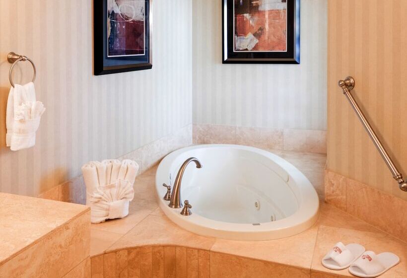 جناح, Eureka Casino Resort