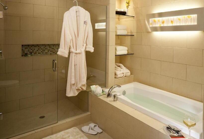 جناح, Eureka Casino Resort