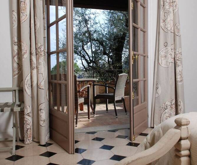 テラス付きジュニアスイート, Hôtel Du Clos