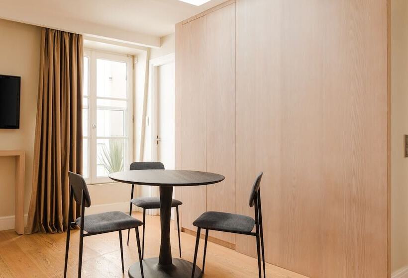 スイート, Sonder L Edmond Parc Monceau