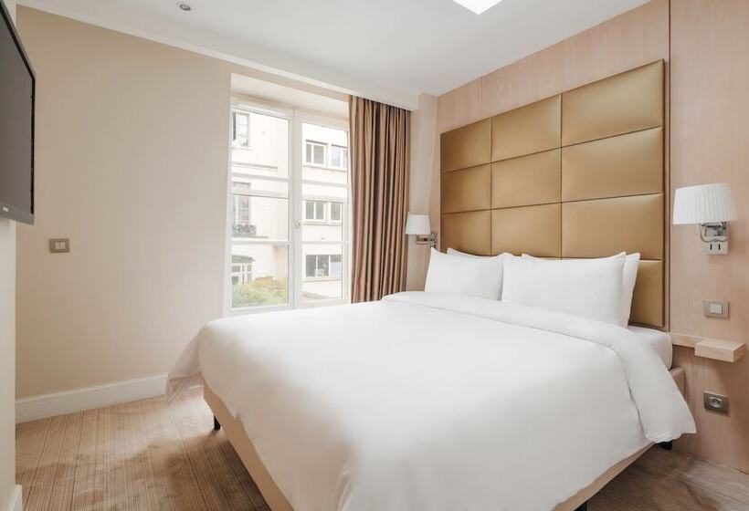 スイート, Sonder L Edmond Parc Monceau