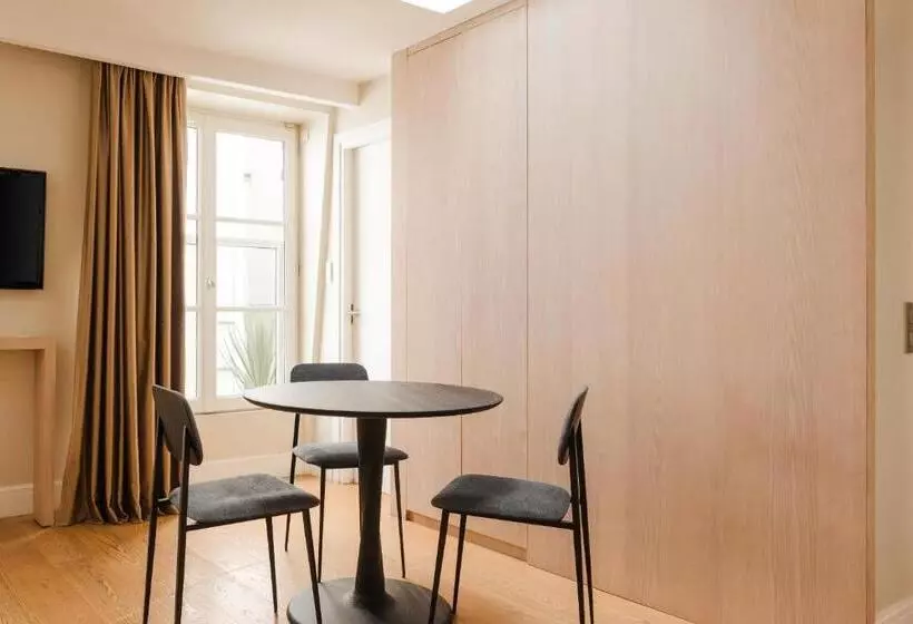 スイート, Sonder L Edmond Parc Monceau