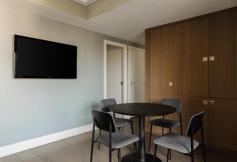 テラス付スイート, Sonder L Edmond Parc Monceau