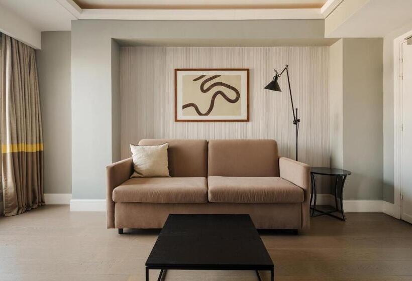 テラス付スイート, Sonder L Edmond Parc Monceau