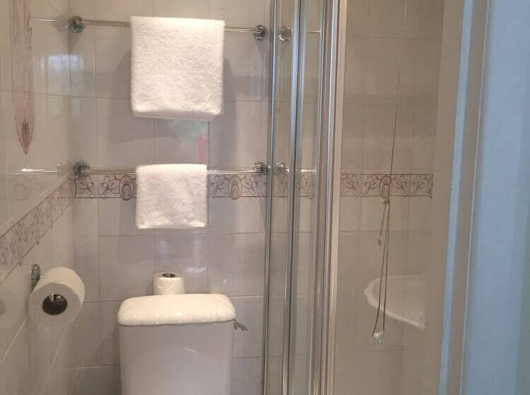 标准间, Rosehill House