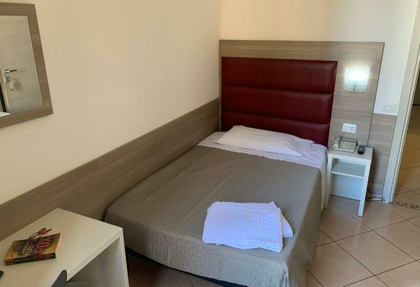 اتاق استاندارد یک نفره, Siro