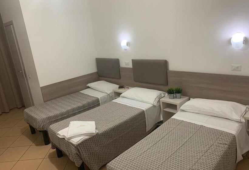 اتاق استاندارد سه نفره, Siro