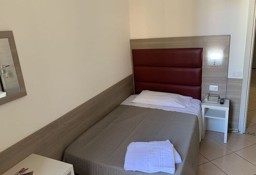 اتاق استاندارد یک نفره, Siro