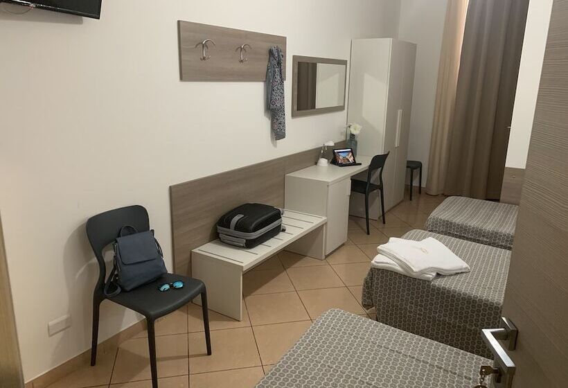 اتاق استاندارد سه نفره, Siro