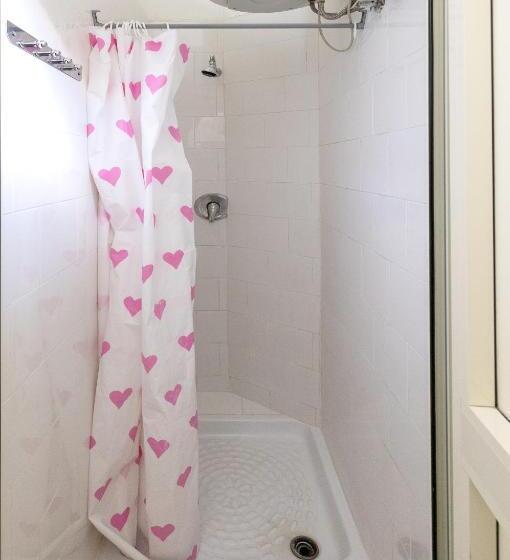 Letto in Camera Condivisa, Naples Pizza Hostel