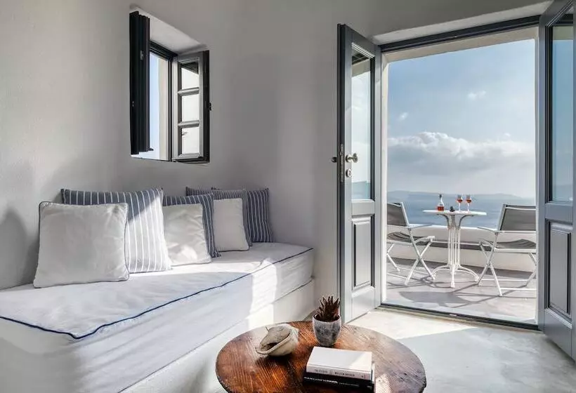 سوئیت خانواده 2 خوابه, Nostos Apartments