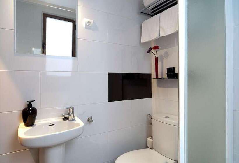 Suite with Terrace, Thc Tirso Molina Hostel