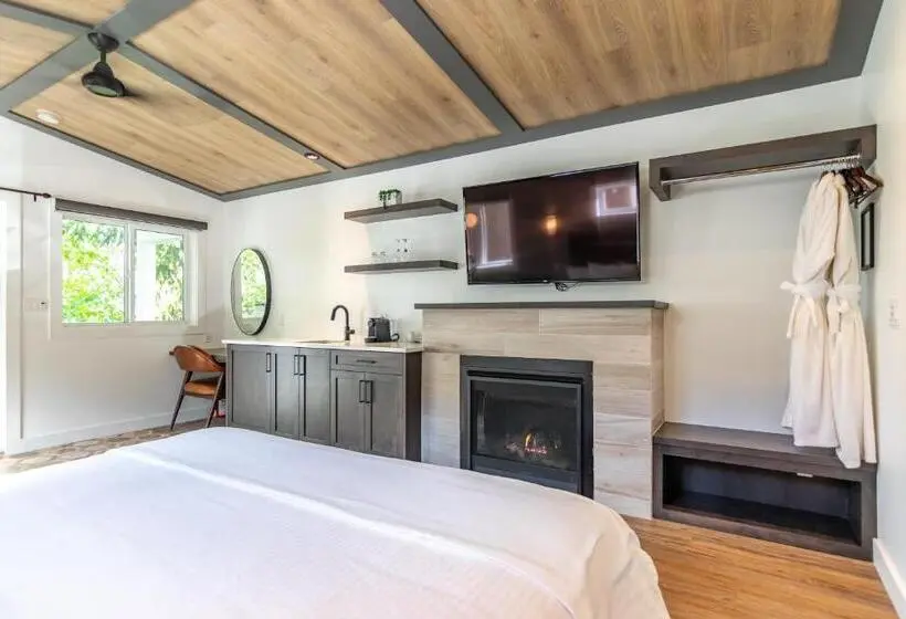 １ベッドルームハウス, Halcyon Hot Springs Resort