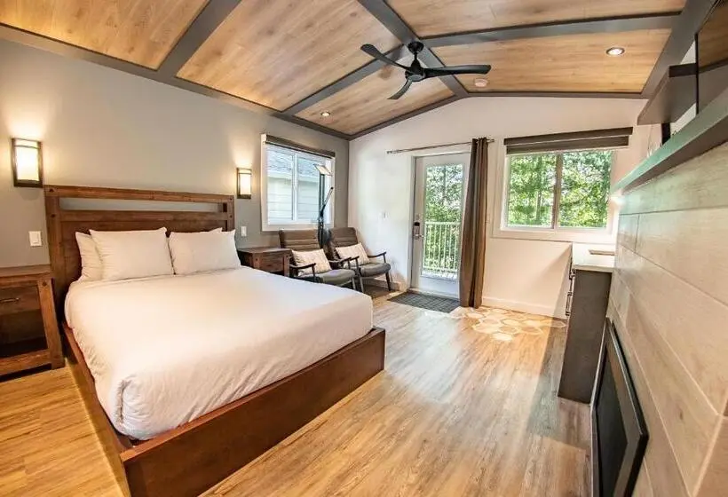 １ベッドルームハウス, Halcyon Hot Springs Resort
