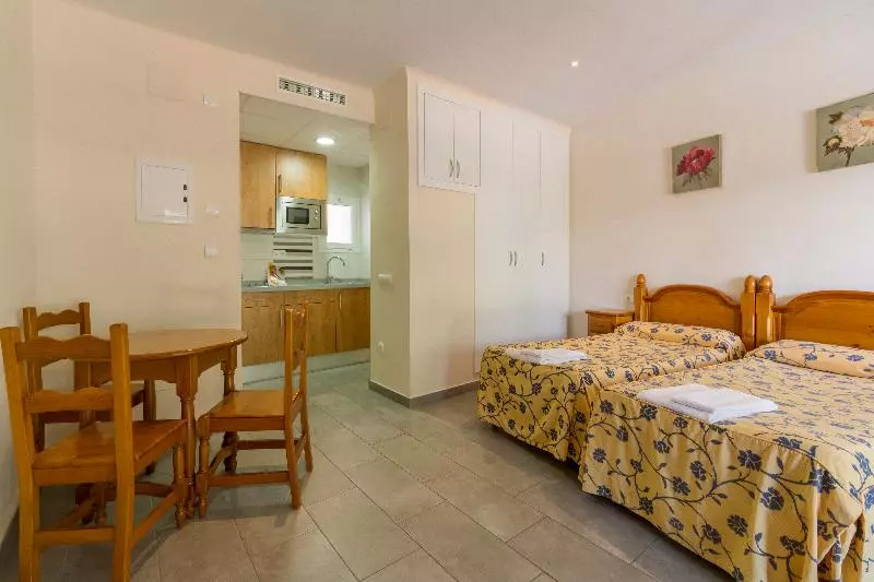 استودیوی استاندارد, Apartamentos Sunway San Jorge
