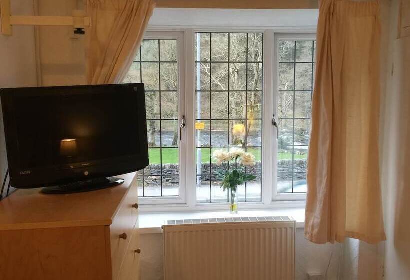 Семейный Номер Вид на Горы, Dragon Bed And Breakfast