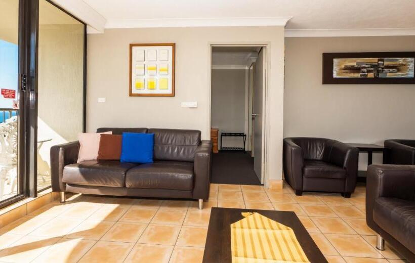 آپارتمان 2 خوابه, Aristocrat Apartments