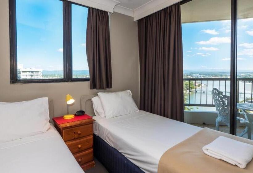 آپارتمان 2 خوابه, Aristocrat Apartments