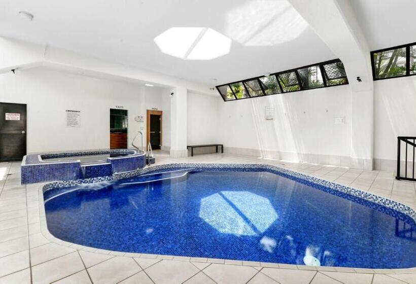 آپارتمان 1 خوابه با چشمانداز باغ, Aristocrat Apartments