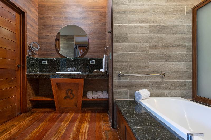 جناح جونيور, Baldi Hot Springs Hotel & Spa