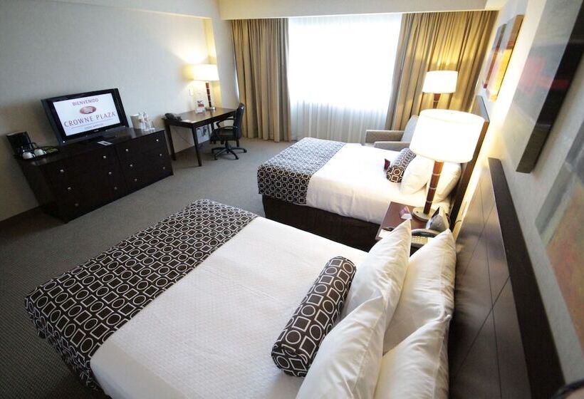 Номер Стандарт 2 Двуспальные Кровати, Crowne Plaza Leon, An Ihg