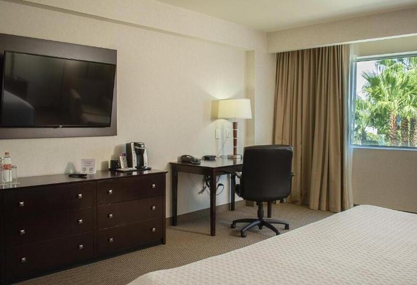 Люкс Кровать Кинг, Crowne Plaza Leon, An Ihg