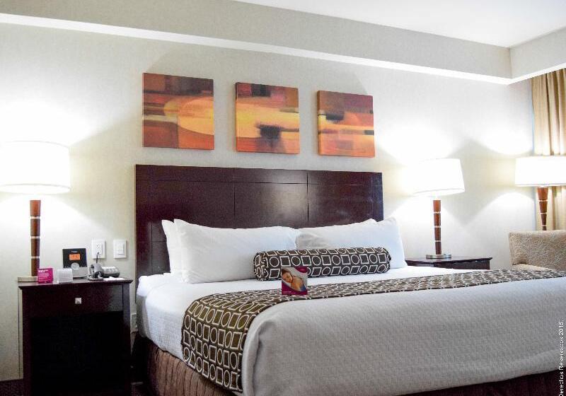 キングサイズベッドのスタンダードルーム, Crowne Plaza Leon, An Ihg