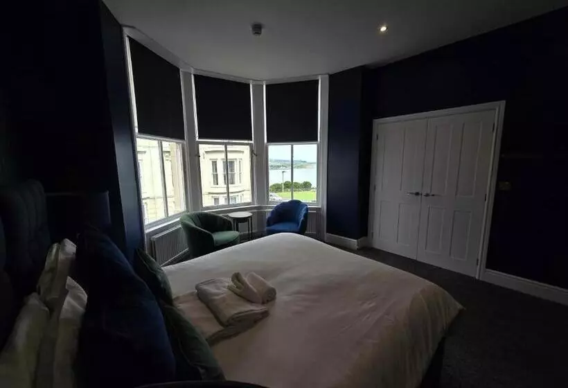 Deluxe Suite Sea View, Delmont