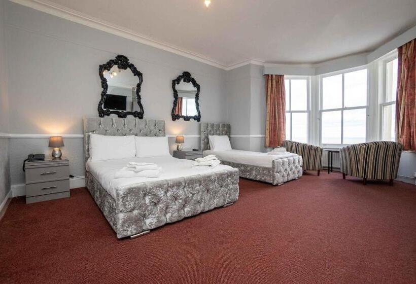 Номер Стандарт Вид на Море, Delmont