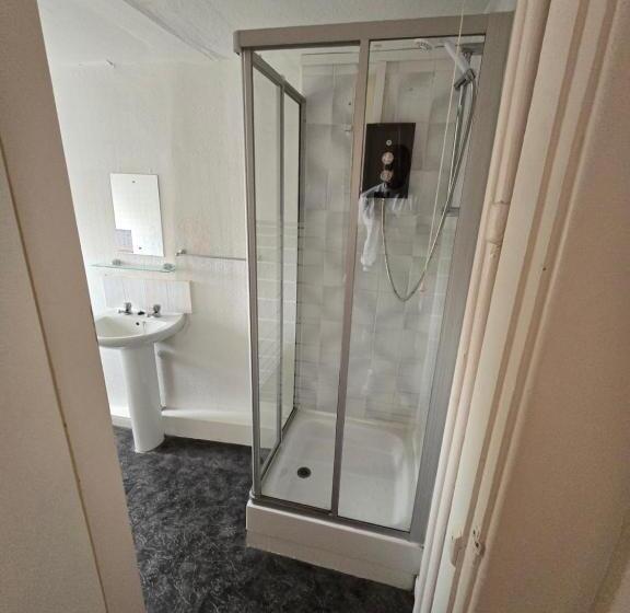 Номер Economy Индивидуальный, Delmont