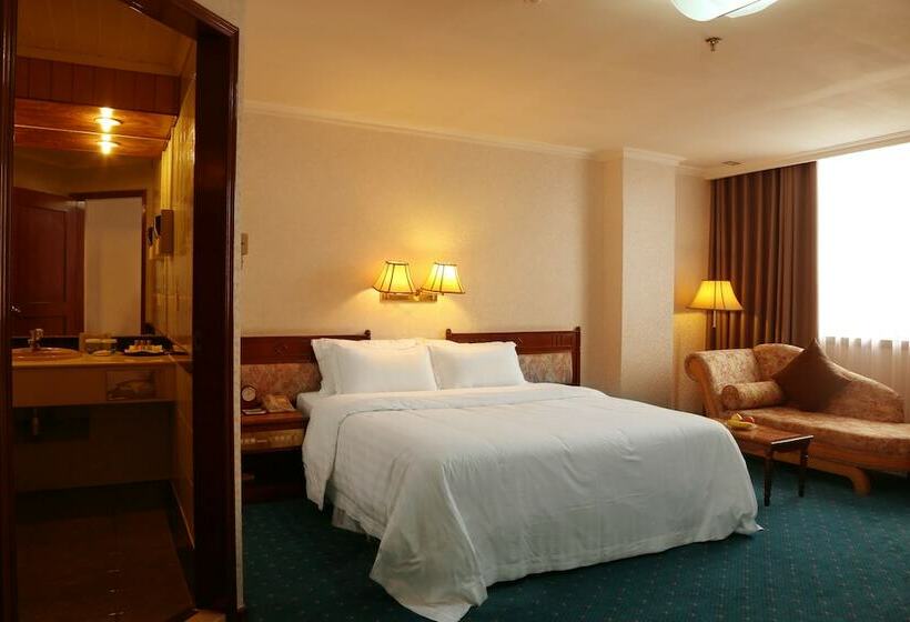 Номер Superior, Golden City