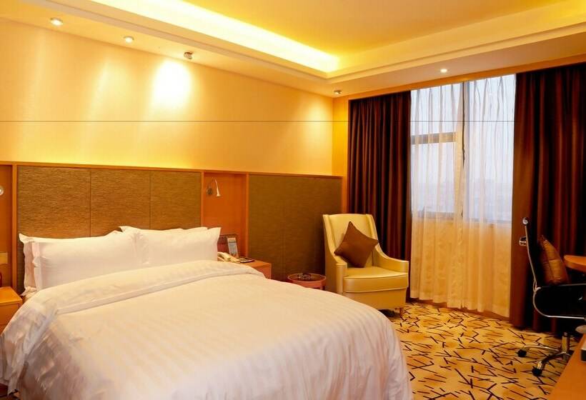 Номер Executive, Golden City