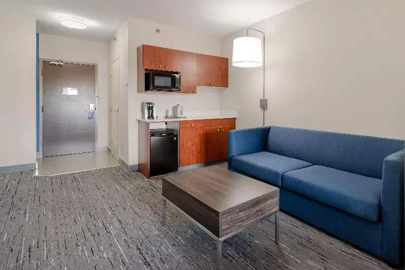 Standard-huone King-vuode, Holiday Inn Express Hotel & Suites Edmonton South, An Ihg