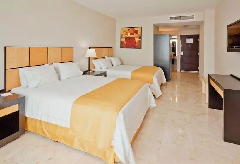２ダブルベッドのスタンダードルーム, Holiday Inn Express Ciudad Del Carmen, An Ihg