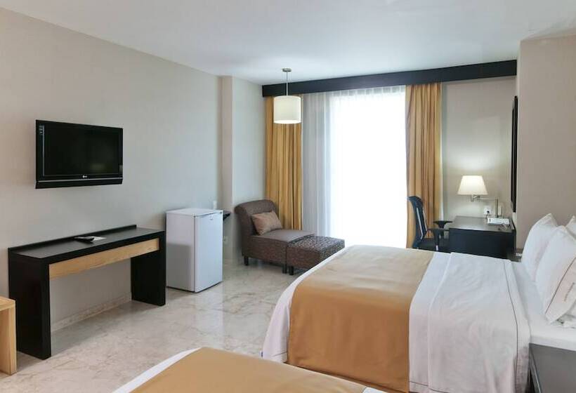 غرفه قياسيه سريرين مزدوجين, Holiday Inn Express Ciudad Del Carmen, An Ihg