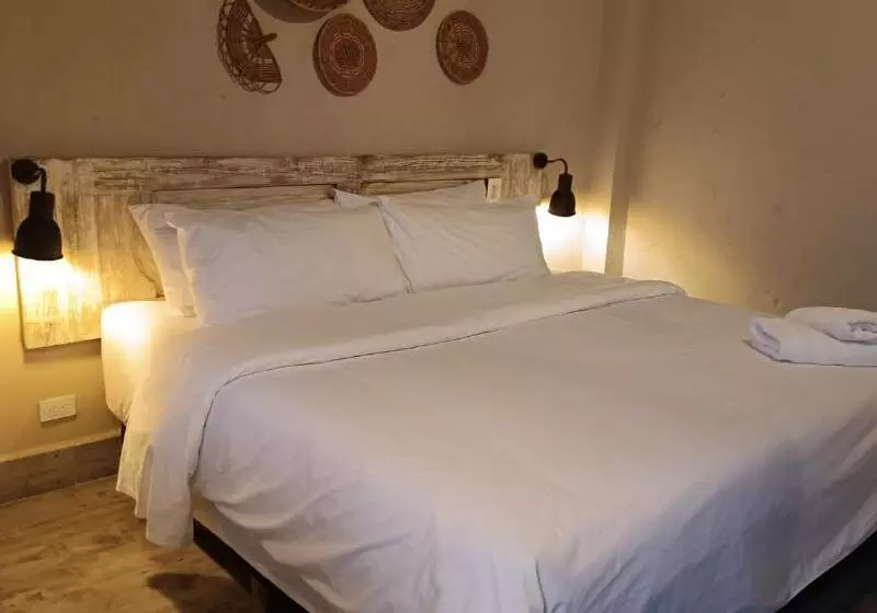 Vuode Makuusalissa, Huahin Euro City