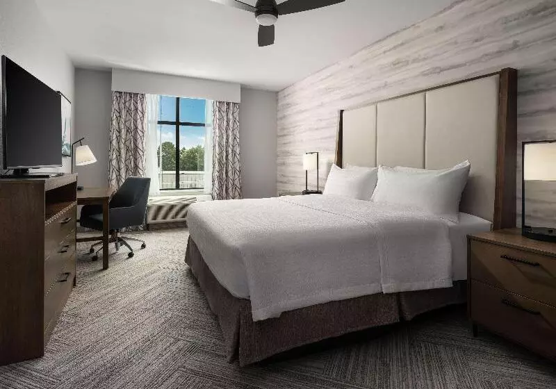 デラックススイート, La Quinta By Wyndham Hillsboro