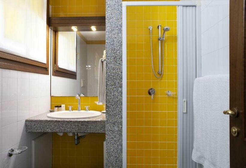 חדר סופריור נוף לגינה, La Torre