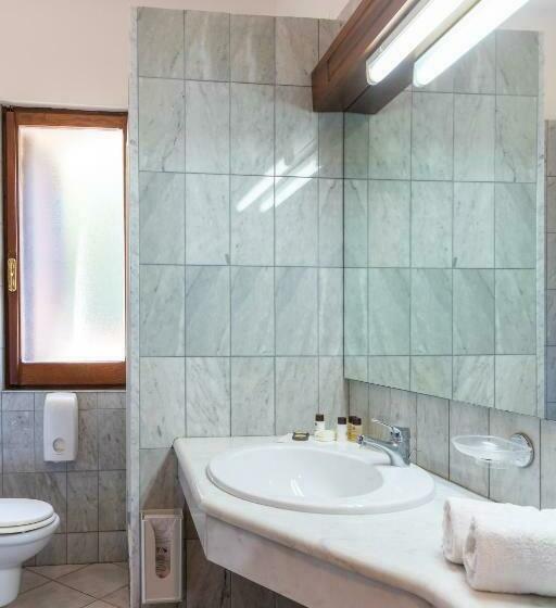 חדר קלאסי, La Torre