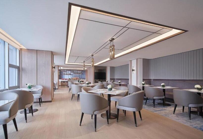 带大床的行政房间, Nanning Marriott