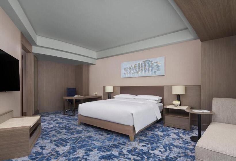 带大床的行政房间, Nanning Marriott