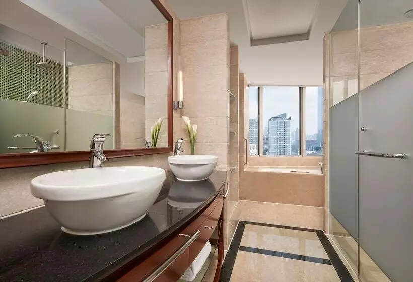 Deluxe-sviitti, Nanning Marriott